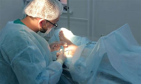 Removing Sutures Step by Step 的图像结果