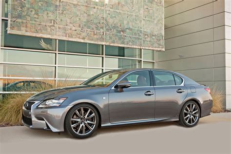 2013_Lexus_GS350_Fsport_008