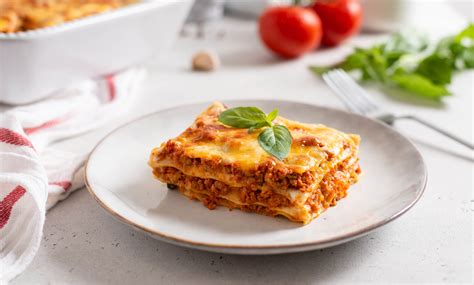 Resep Cepat dan Mudah Membuat Lasagna Panggang   HappyFresh