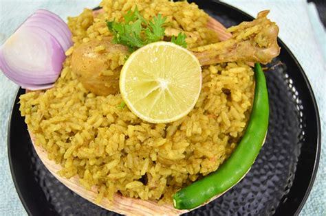 Chicken Donne Biryani - Banglore Style - MUMMY RECIPES