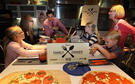Family dinner reduces underage drinking, advocates say – Deseret News