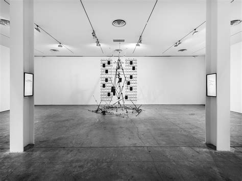 Manolis Baboussis | Meer