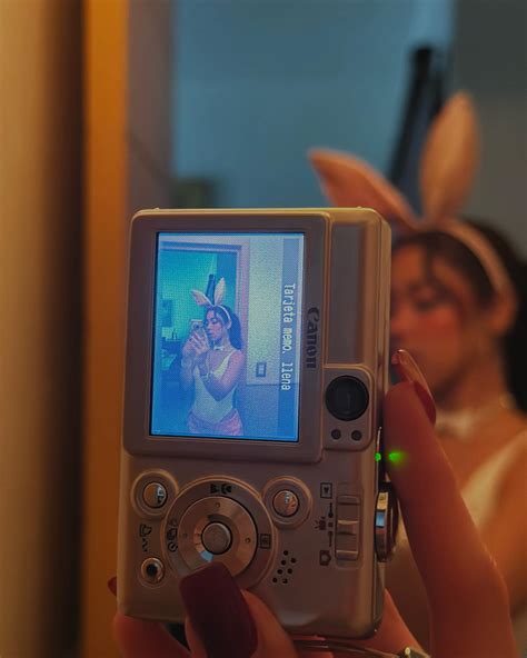 Valeria Madrigal🖤 | 🐰💗 | Instagram