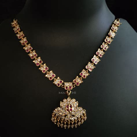 Necklaces – MAGIZHI