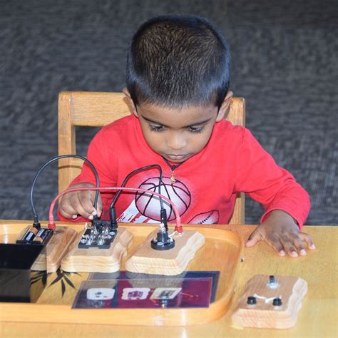 Montessori Primary School | One World Montessori