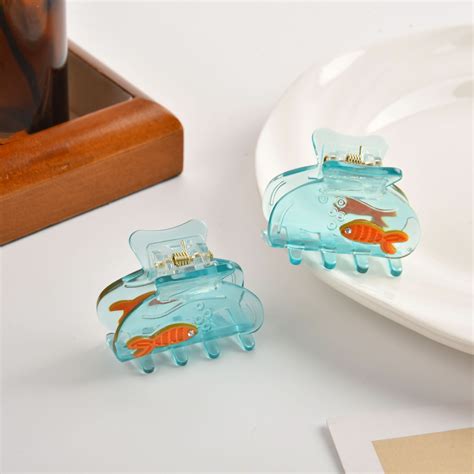 Transparent Fish Tank Acetic Acid Hair Claw – bshopy.in