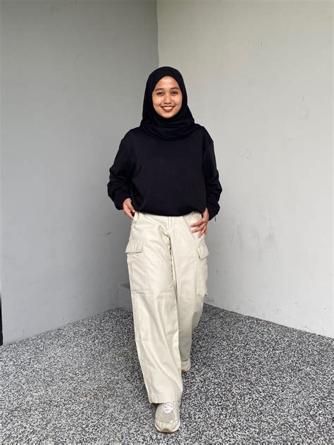 Check styling ideas for「Wide Straight Cargo Pants」| UNIQLO IN