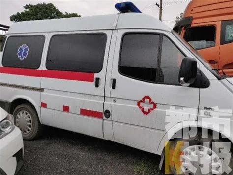 两天内西安发现两辆黑救护车 卫健局已经介入调查_新浪陕西_新浪网