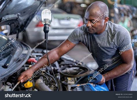Diesel Engine Mechanic 的图像结果