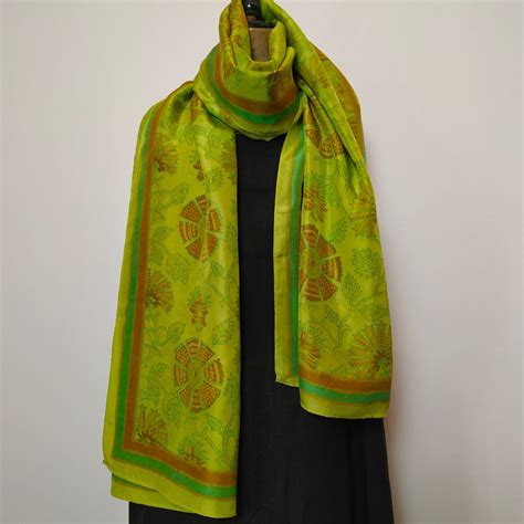 Mita Parekh's Block Printed Silk Stole: Green – ARTISANS'