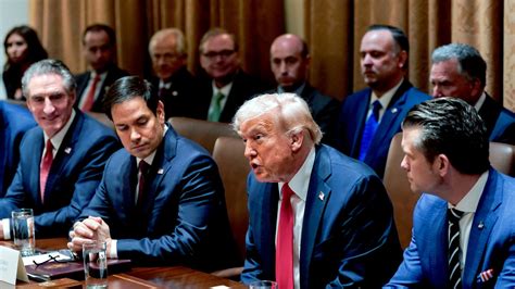 Trump: Federal employees who didn't respond to Musk email are on firing ...