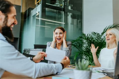 Free Pictures of Business People 的图像结果