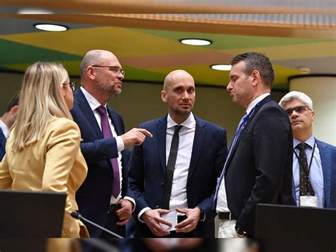 Oil, Russia: EU members seek opt-outs from Russian oil embargo