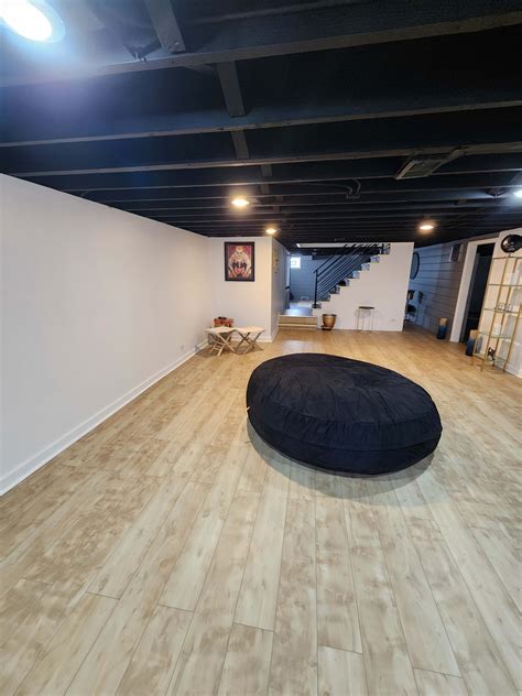 Tranquil modern suburban oasis, Melrose Park, IL | Production | Peerspace