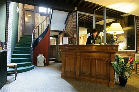 HOTEL LES CHEVALIERS (Laon) - Hotel Reviews, Photos, Rate Comparison ...