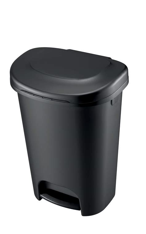 Rubbermaid Classic 13 Gallon Step-On Trash Can with Lid, Black Waste ...