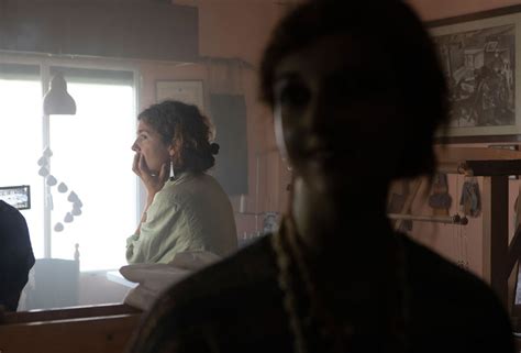 Filming Flying Birds [Filmei paxaros voando] - Spanish Kaleidoscope ...