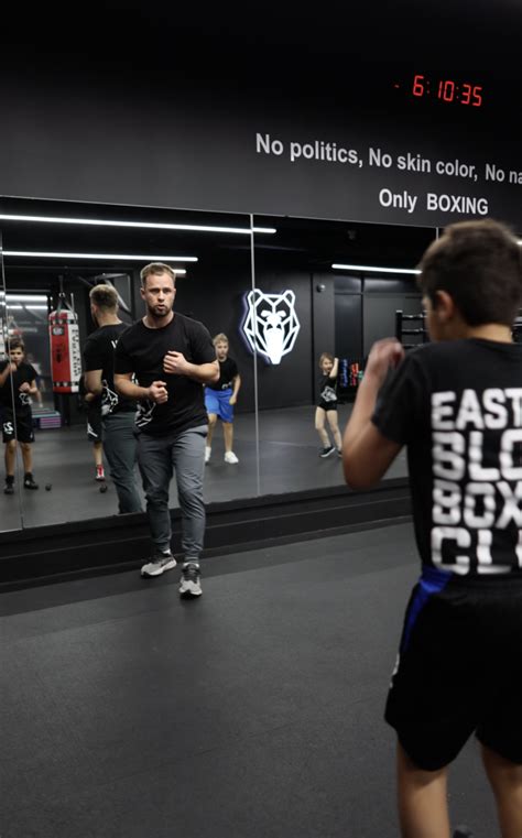 Boxing Kid 的图像结果