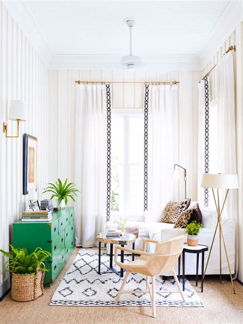 15 Small Living Room Furniture Arrangement Ideas That Maximize Space ...