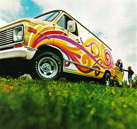 Days of the Shaggin' Wagon: A Look at 1970s Custom Vans - Flashbak