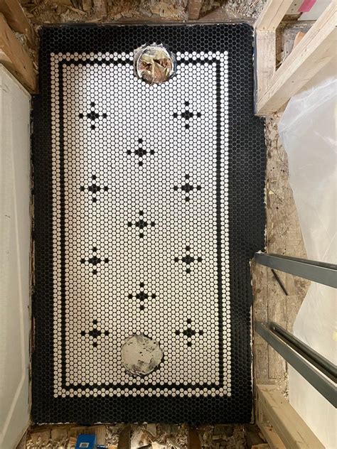 Diy vintage inspired patterned penny tile bathroom floor – Artofit