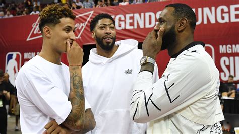 Lakers Roster & Starting Lineup: 3 Potential Options