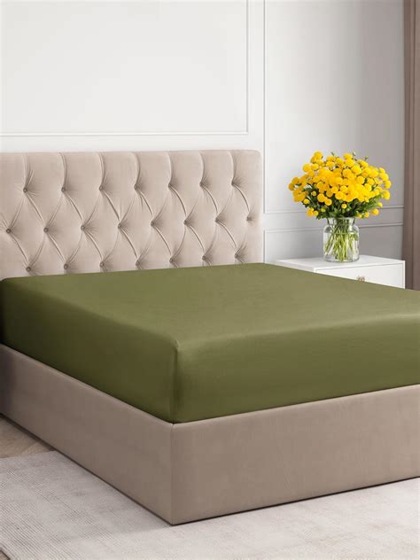 Amazon.com: Cal King Size Fitted Bed Sheet - Hotel Luxury Single Fitted ...