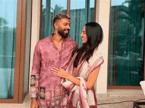 Hardik Pandya Criticizes Paparazzi; Defends Girlfriend Mahika Sharma ...