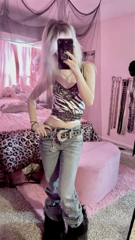 y2k, mcbling, trashy y2k, 2000s, rhinestone, leapord print, juciy ...