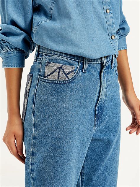 Women's Indigo Ribcage Straight Fit High Rise Jeans – Levis India Store