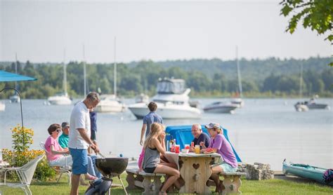 EDGEWATER COTTAGES (Fish Creek) - Cottage Reviews & Photos - Tripadvisor