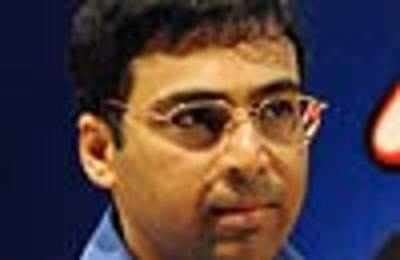 Anand beats Leko, joins Kramnik in top of Tal Memorial chess ...
