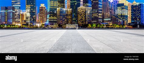 Empty Building Space 的图像结果