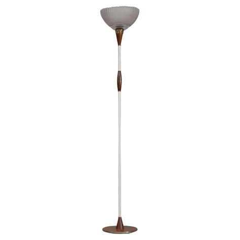 Bradley and Hubbard Floor Lamp with Art Glass Shade For Sale at 1stDibs