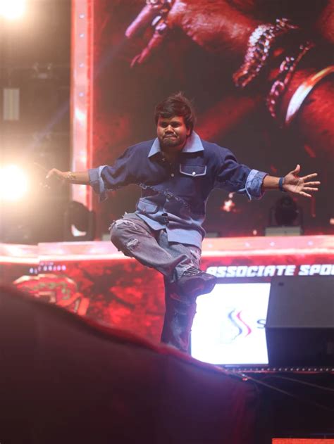 Pushpa 2 Pre Release Event : పుష్ప 2 ప్రీ రిలీజ్ ఈవెంట్ ఫోటోలు చూశారా ...