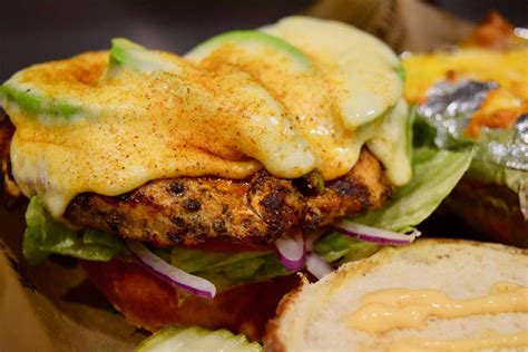 10 Best Restaurants to Visit For Dinner in Crystal Lake, IL | UrbanMatter