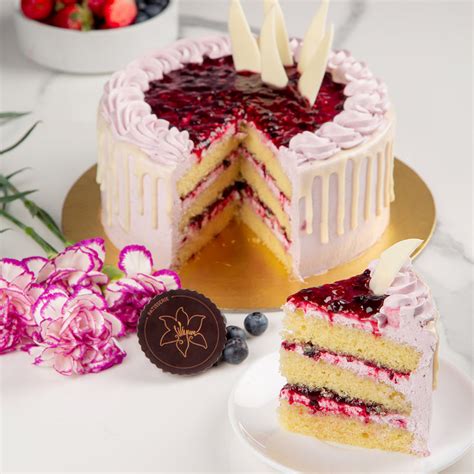 Vanilla Berry Melange Cake | Vanilla Cake | Vanilla Sponge Cake | Order ...