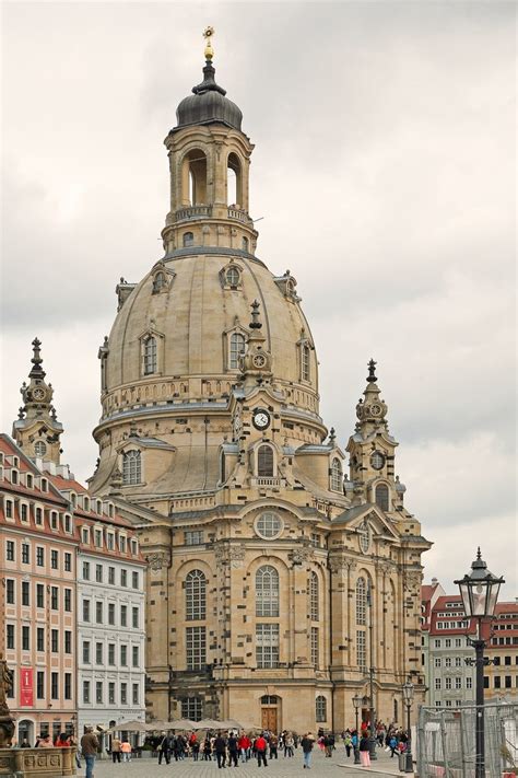 Famous Building 的图像结果