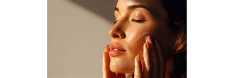 How to Prevent Dry, Itchy Skin in Winter Naturally – Cosmosentials