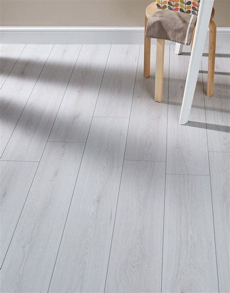 Everything You Need To Know About White Hardwood Flooring - Flooring ...