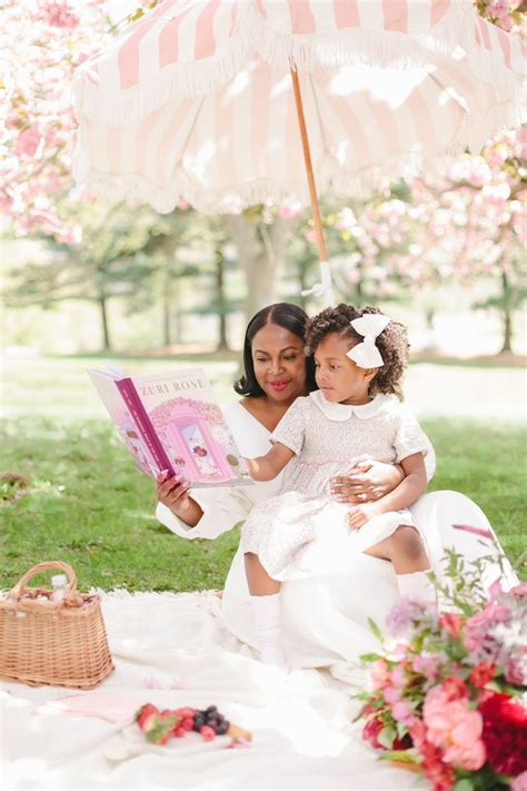 Our Story – The Wonderful World of Zuri Rose