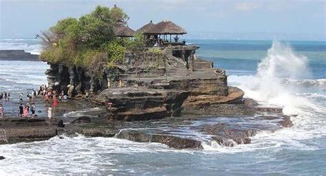 Tanah Lot Temple: A Guide For Visiting The Most Blissful Place