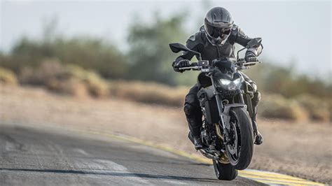 2026 Kawasaki Z900 launched in India: Middleweight Naked Bike with ...