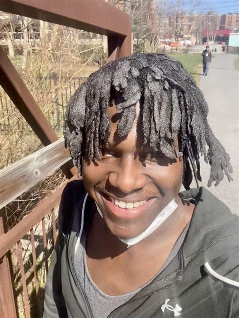 Apparently I hav the weirdest dreads people at my school have seen. : r ...