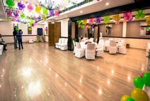 Rooftop party places in maharani bagh | SelectVenue