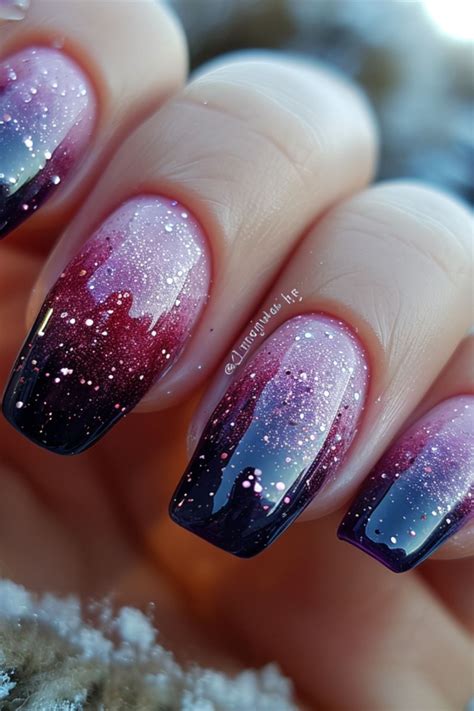 Ombre Glitter Nails 2024: Chic and Glittery Show-stealers! 💖 | Ombre ...