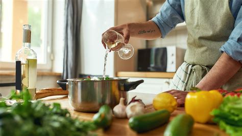 Dry White Wine Guide: Best Wines for Drinking & Cooking – Coravin UK