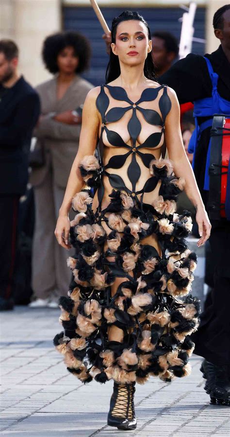 Katy Perry Shares BTS Look at Her Naked Dress at Vogue World: Paris