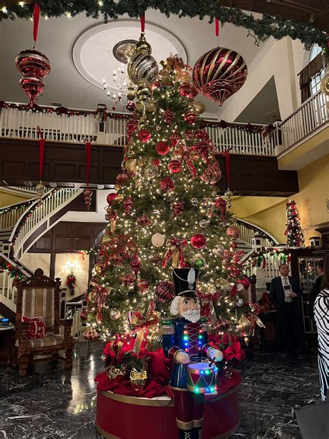 Christmas decorations and holiday eats: Which Staten Island food venue ...