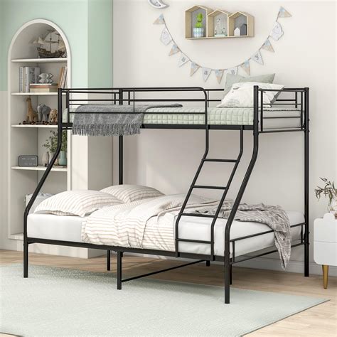 Blisswood Triple Bunk Bed, 4ft6 Double & 3ft Single Wooden Bunk Beds ...